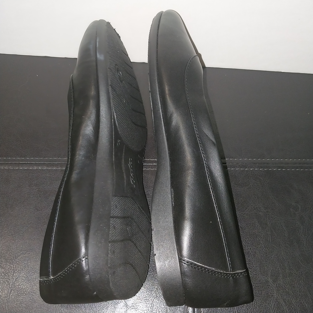 Bata Women's‎ Classic Black Loafers Size 10-US - Picture 5 of 16